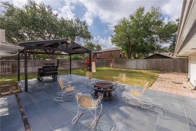 4941 Greenbriar Dr, Corpus Christi, TX 78413