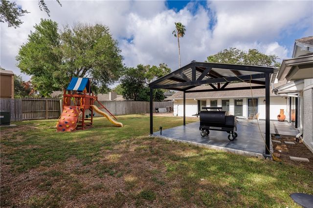 4941 Greenbriar Dr, Corpus Christi, TX 78413