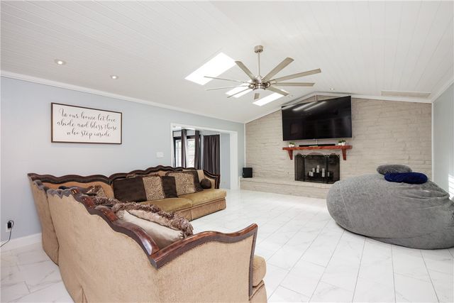4941 Greenbriar Dr, Corpus Christi, TX 78413