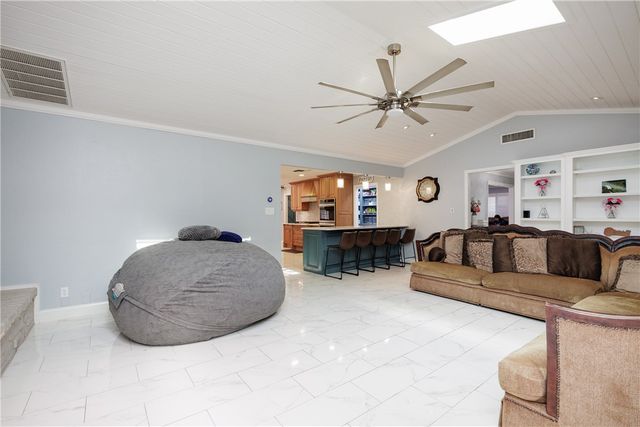 4941 Greenbriar Dr, Corpus Christi, TX 78413