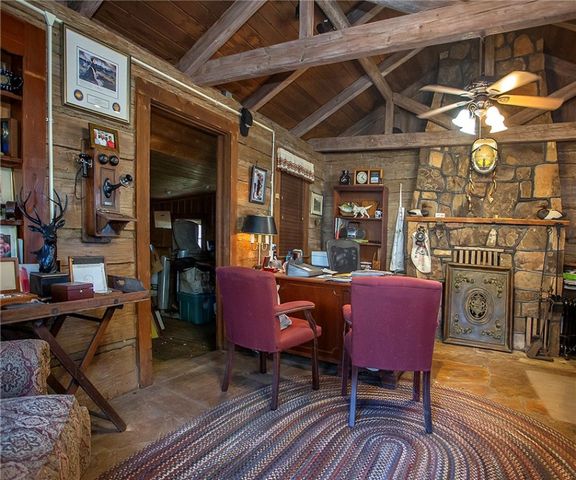 10318 Meers Lane, Dardanelle, AR 72834