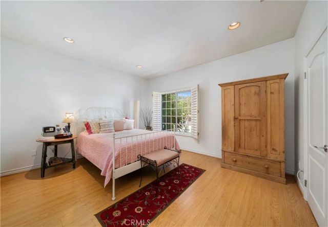 11808 Riverside Drive 3, Valley Village, CA 91607