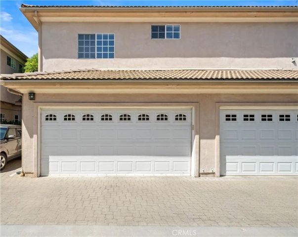 11808 Riverside Drive 3, Valley Village, CA 91607
