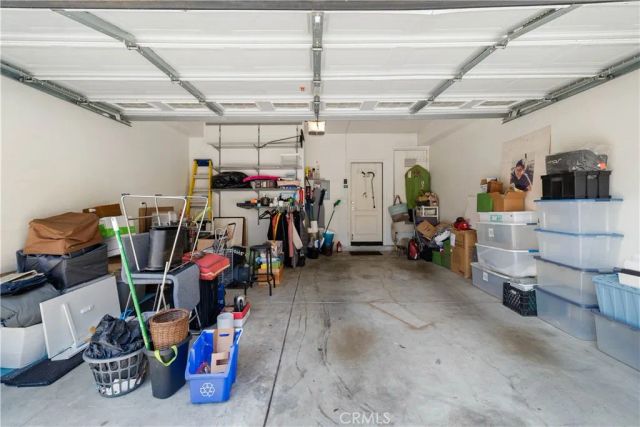 11808 Riverside Drive 3, Valley Village, CA 91607