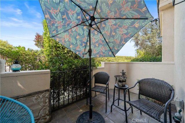 11808 Riverside Drive 3, Valley Village, CA 91607