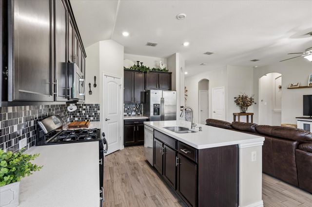 14824 Rocky Face Lane, Fort Worth, TX 76052