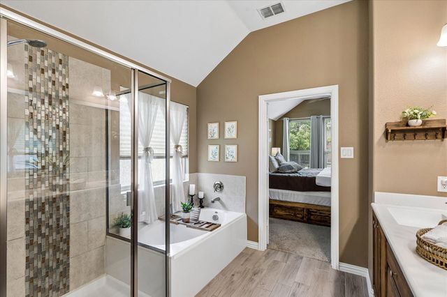 14824 Rocky Face Lane, Fort Worth, TX 76052