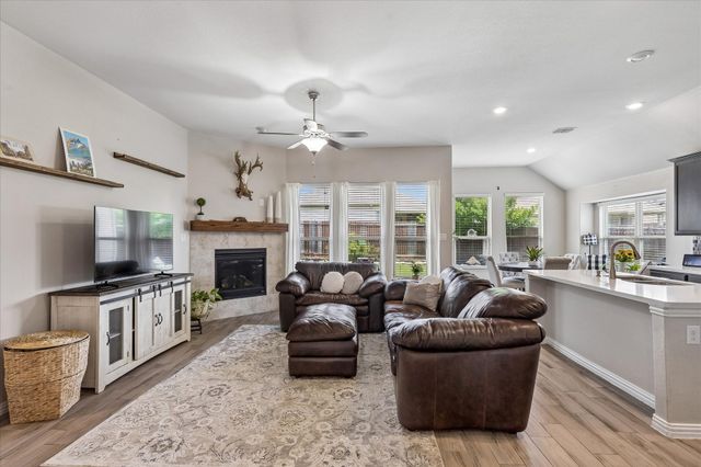 14824 Rocky Face Lane, Fort Worth, TX 76052