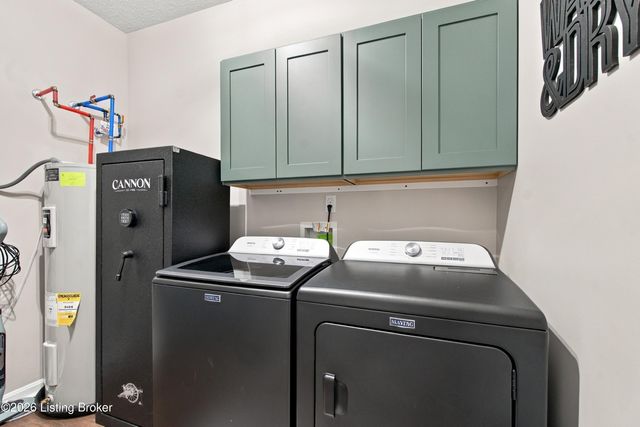 126 Garnette Ct, Mt Washington, KY 40047