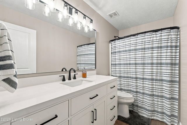 126 Garnette Ct, Mt Washington, KY 40047
