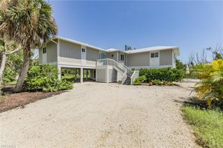 1684 Bunting LN, Sanibel, FL 33957