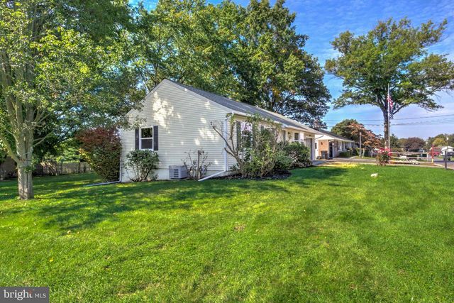 108 JOSEPH RD, Lancaster, PA 17603