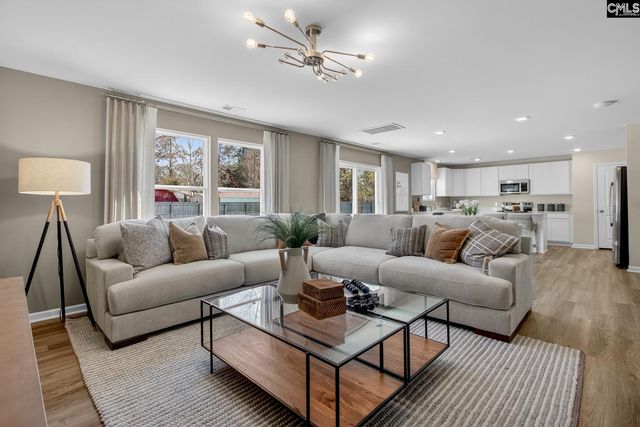 231 Kingfield Drive, Hopkins, SC 29061