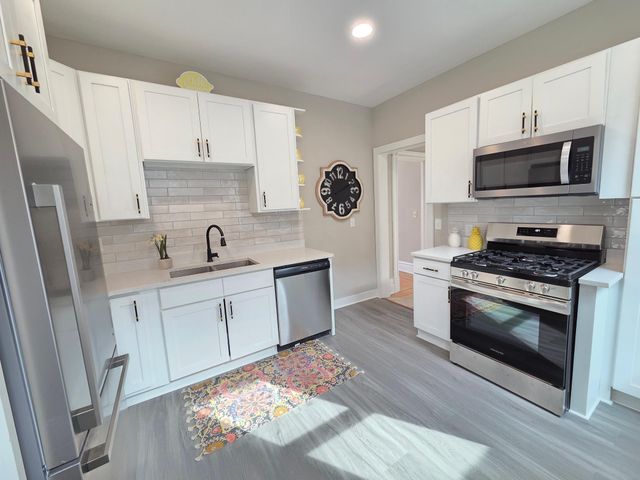 1323 Lincoln Avenue, Saint Paul, MN 55105