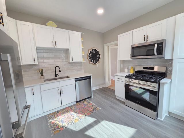 1323 Lincoln Avenue, Saint Paul, MN 55105