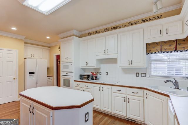 7505 Brookstead Crossing, Johns Creek, GA 30097