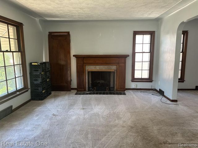 16760 Winthrop Street, Detroit, MI 48235