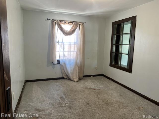16760 Winthrop Street, Detroit, MI 48235