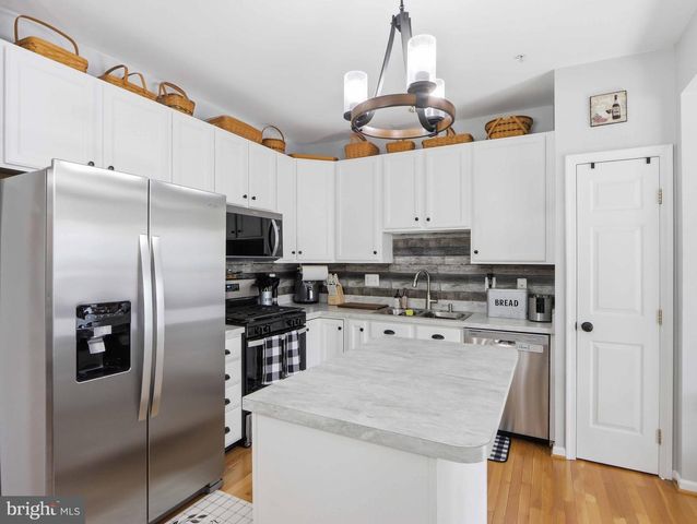 9418 BERKLEY LN, Frederick, MD 21701