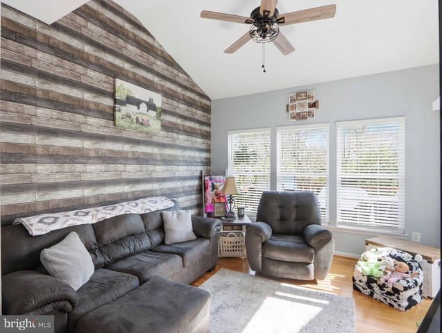 9418 BERKLEY LN, Frederick, MD 21701
