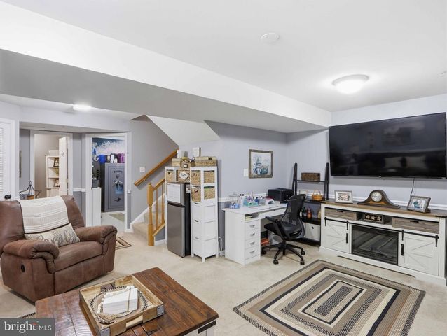 9418 BERKLEY LN, Frederick, MD 21701