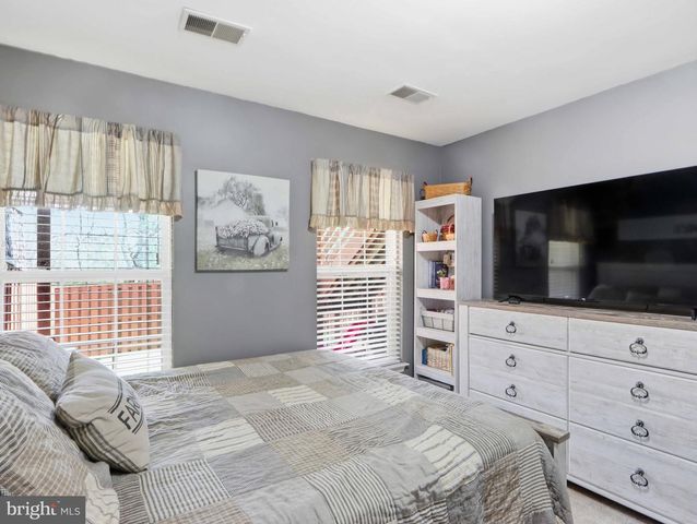 9418 BERKLEY LN, Frederick, MD 21701