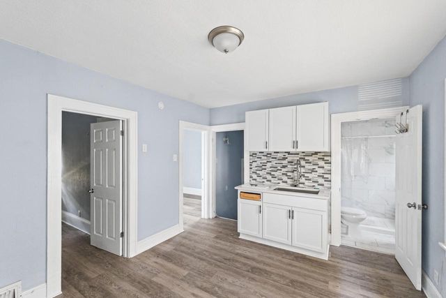 5720 W Rogers STREET, West Allis, WI 53219