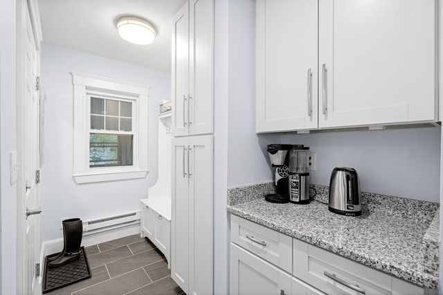 3-3A Warren Ave 2, Milton, MA 02186