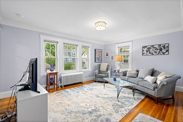 3-3A Warren Ave 2, Milton, MA 02186