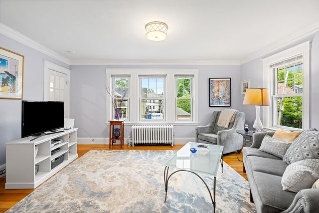 3-3A Warren Ave 2, Milton, MA 02186