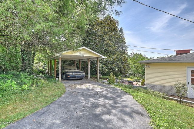 400 Randolph Street, Bristol, VA 24201