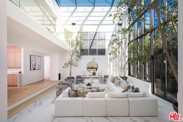 1378 N Doheny Drive, Los Angeles, CA 90069