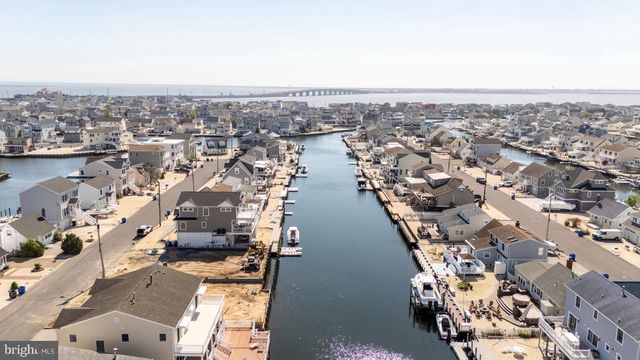 45 FRANK DR, Manahawkin, NJ 08050