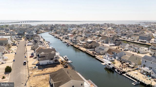 45 FRANK DR, Manahawkin, NJ 08050