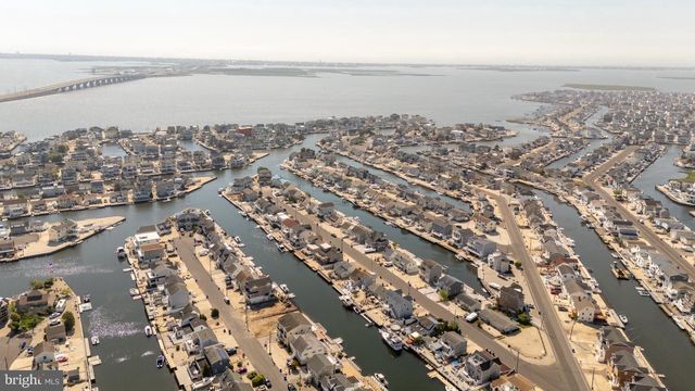 45 FRANK DR, Manahawkin, NJ 08050