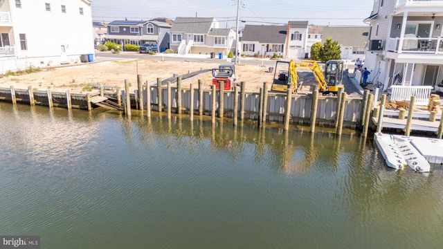 45 FRANK DR, Manahawkin, NJ 08050