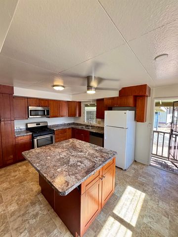 95 Ohukai Rd, Kihei, HI 96753