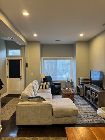 2613 W Cortland Street 1, Chicago, IL 60647