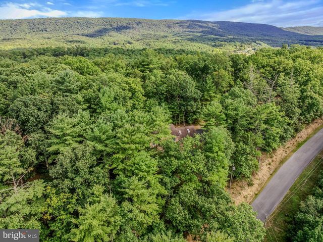 1787 SPOHRS RD, Berkeley Springs, WV 25411