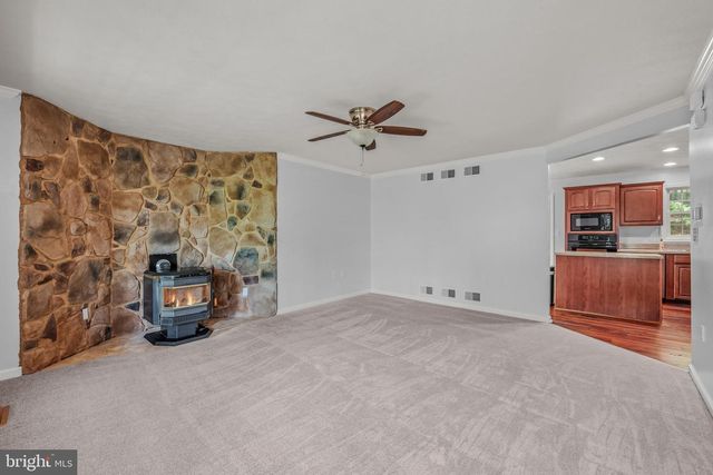 1787 SPOHRS RD, Berkeley Springs, WV 25411