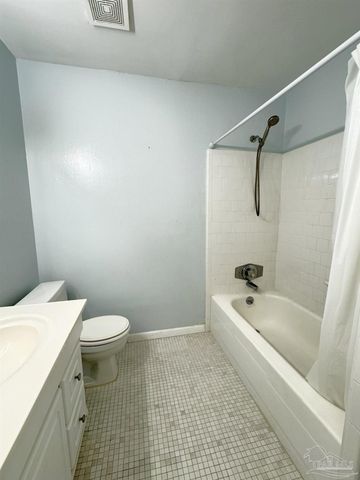 4168 Danamar Dr, Pensacola, FL 32504