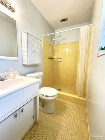 4168 Danamar Dr, Pensacola, FL 32504