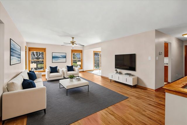 22123 Pembrook Drive, Frankfort, IL 60423