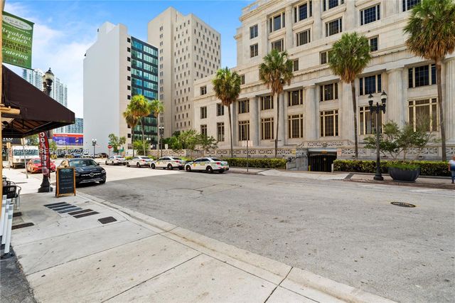 21 NW Miami Ct, Miami, FL 33128