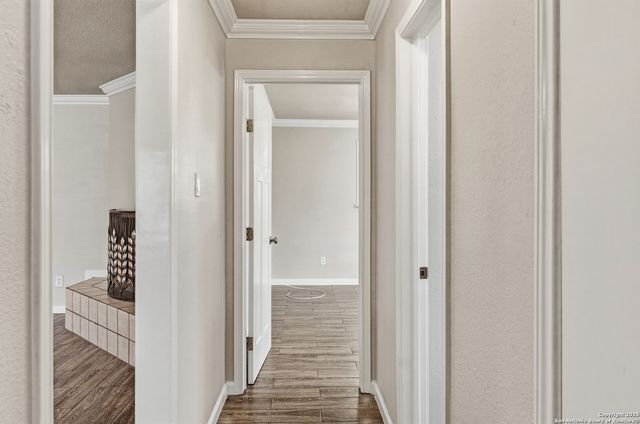 163 Lakeside Dr., Seguin, TX 78155