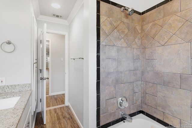 163 Lakeside Dr., Seguin, TX 78155