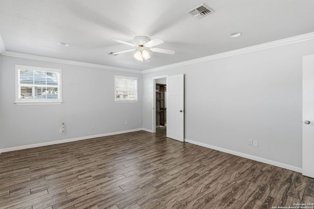 163 Lakeside Dr., Seguin, TX 78155