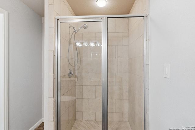 163 Lakeside Dr., Seguin, TX 78155