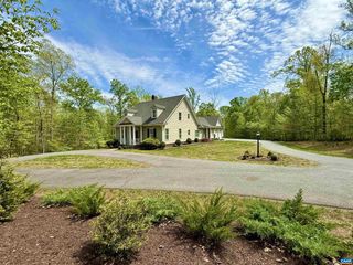 1025 PELHAM DR, Keswick, VA 22947