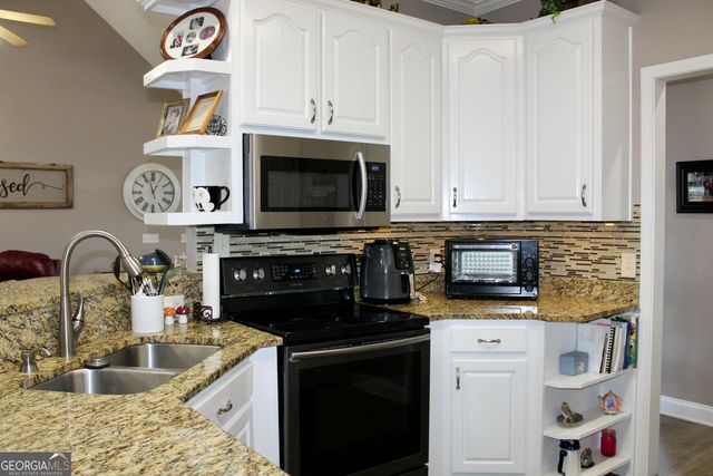 628 Wellington Drive, Winder, GA 30680